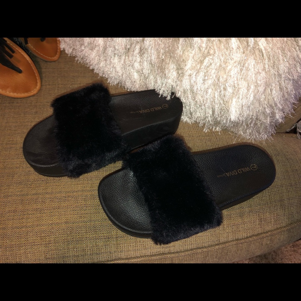 Platform Fuzzy Slippers